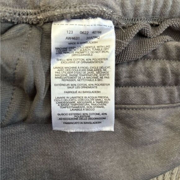 Columbia woman’s ins 5” shorts - Picture 4 of 5